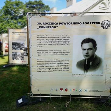 30. rocznica powtórnego pogrzebu „Ponurego” – wystawa plenerowa